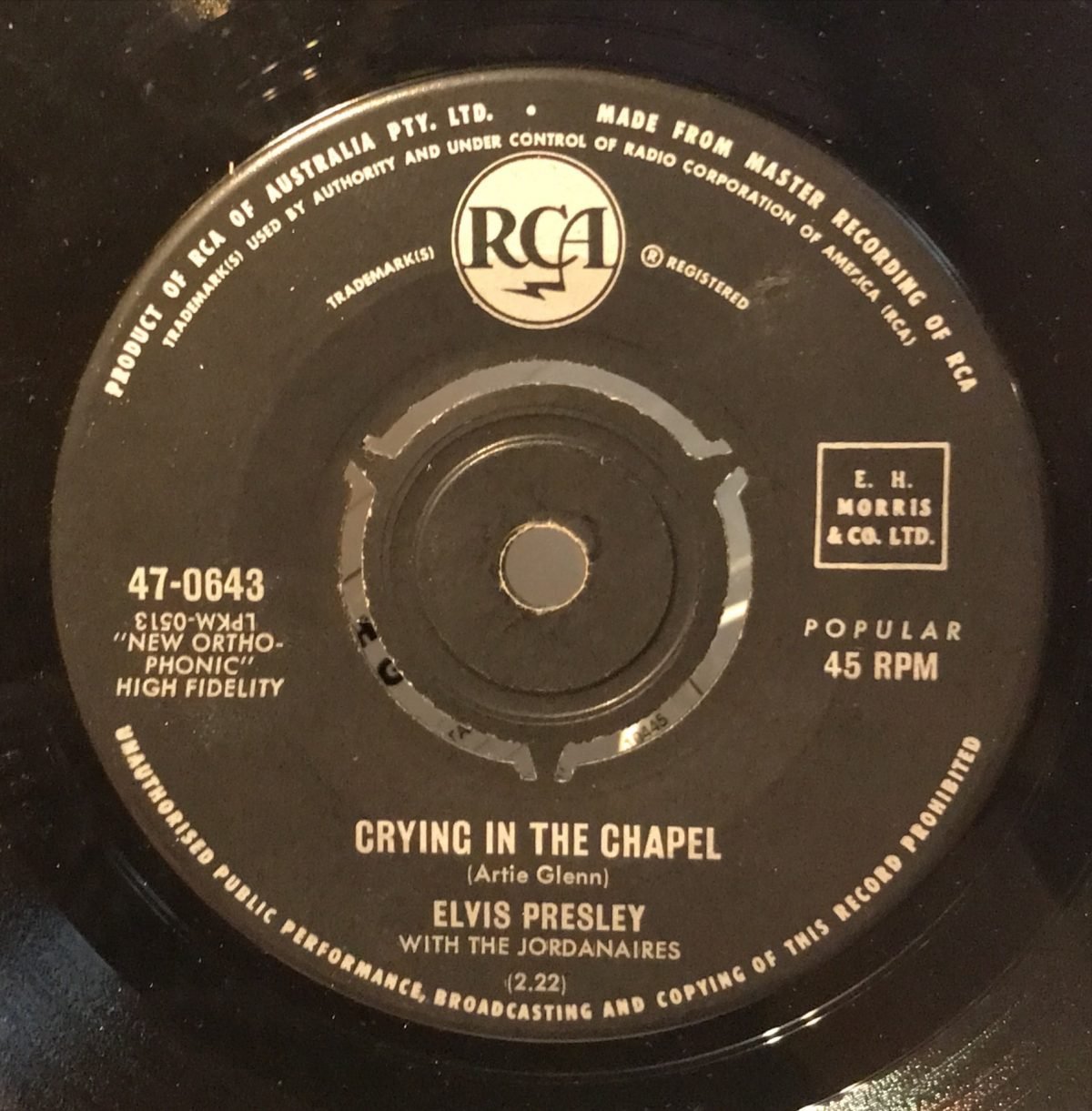 Elvis Presley ‎– Crying In The Chapel / I Believe In The Man In The Sky 45lik Plak - Görsel 3