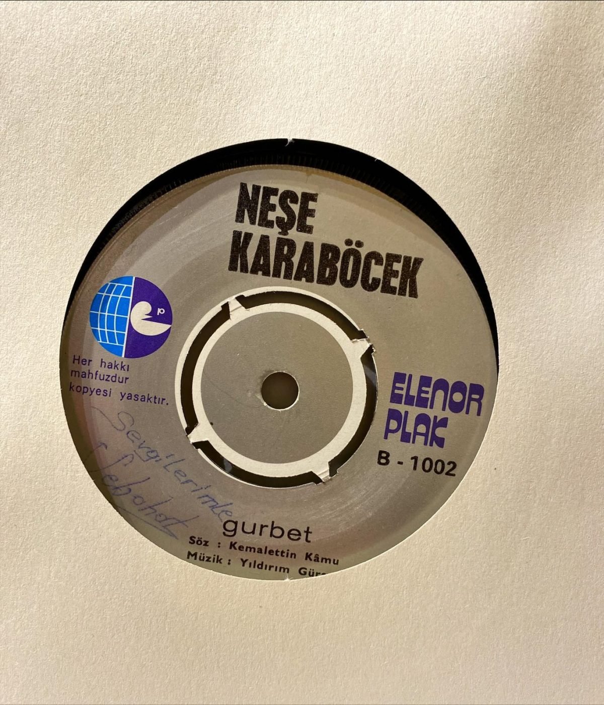Neşe Karaböcek ‎– Aşk ve Gurur / Gurbet 45'lik Plak - Görsel 3