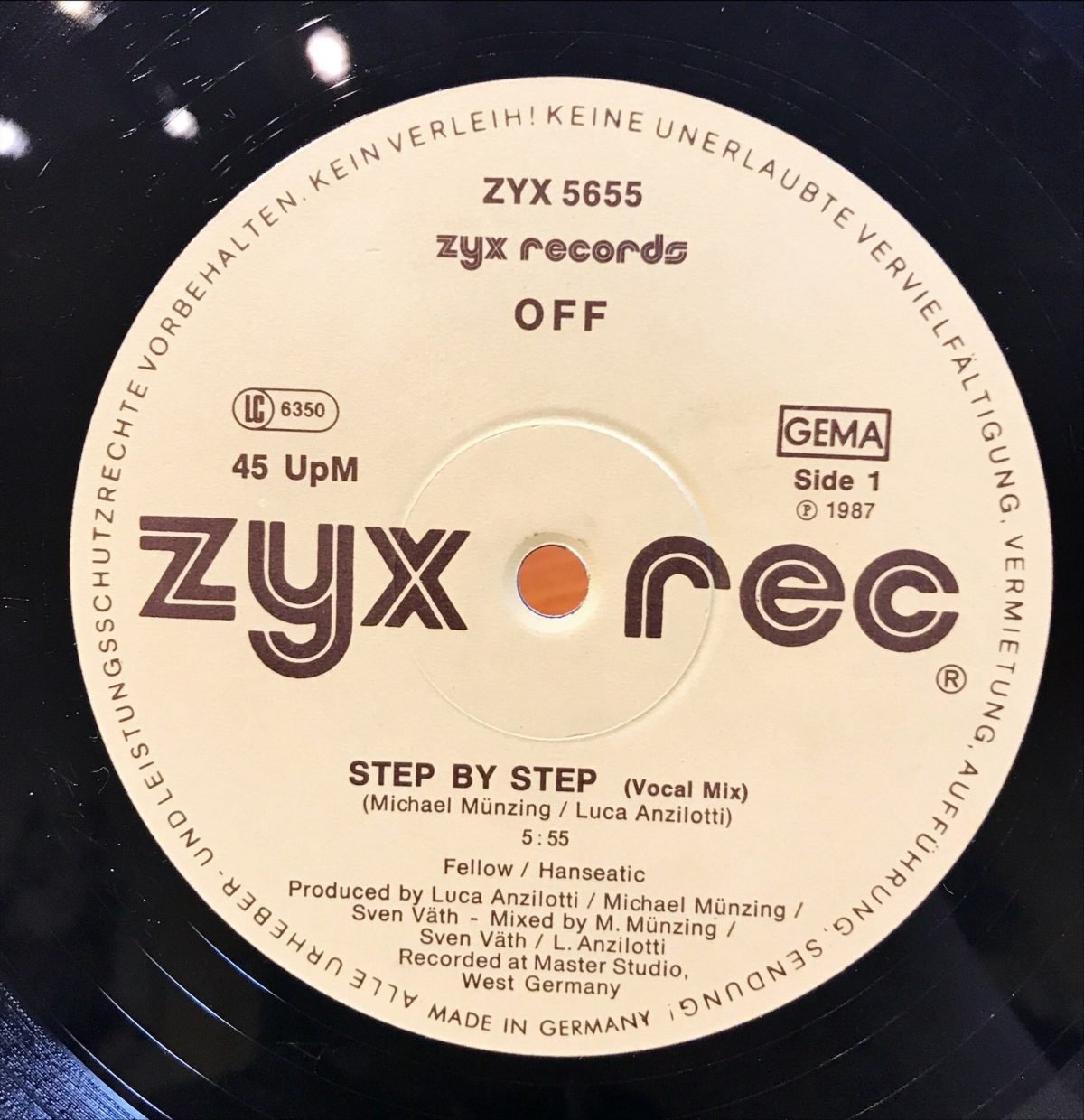 Off ‎– Step By Step - Görsel 2