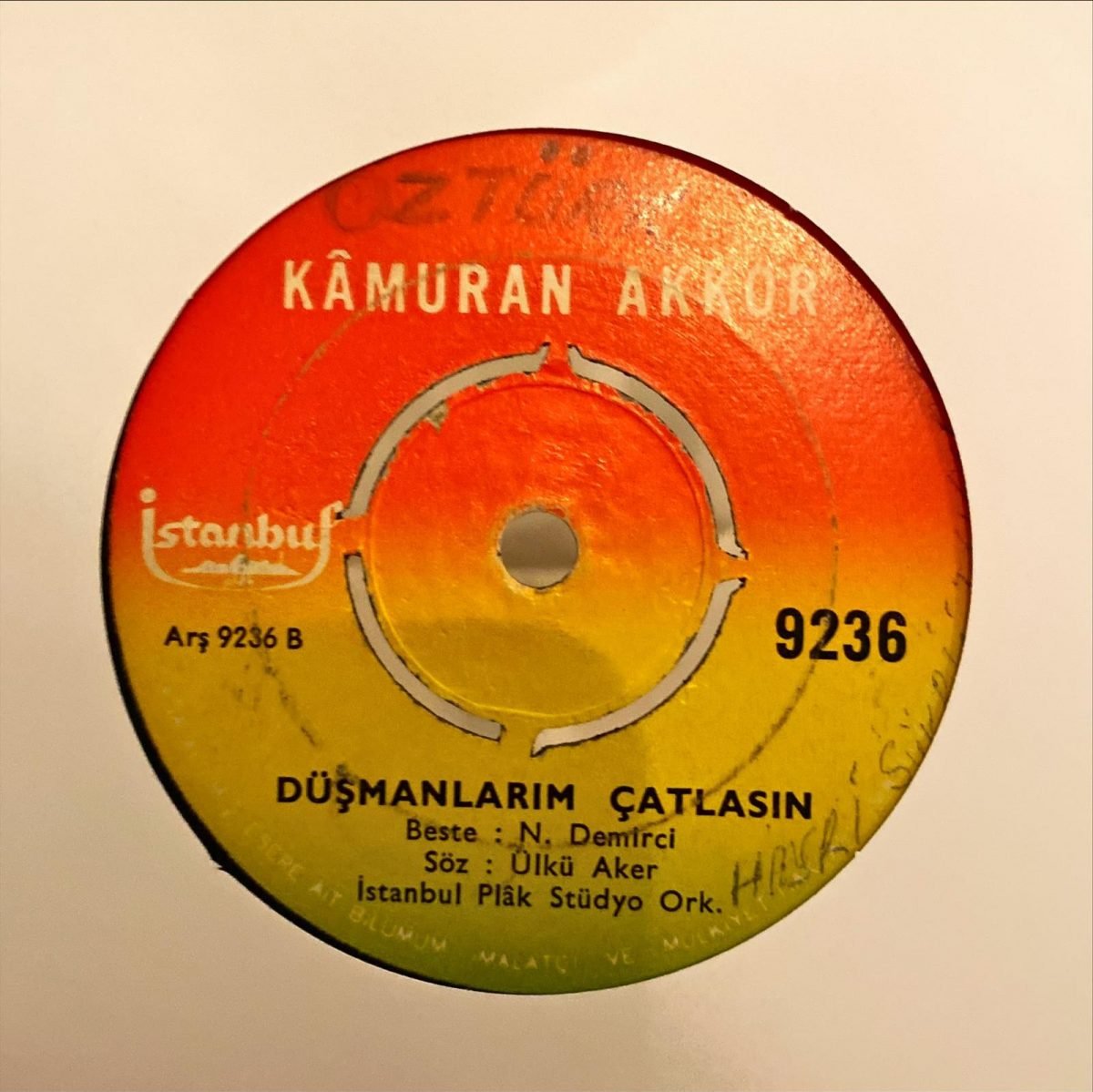 Kamuran Akkor ‎– Kader Çıkmazı / Düşmanlarım Çatlasın 45'lik Plak - Görsel 3