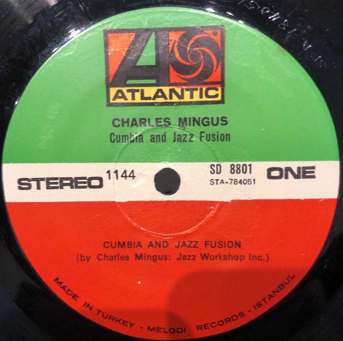 Charles Mingus ‎– Cumbia & Jazz Fusion LP Plak - Görsel 3