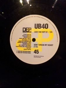 UB40 – Don't Break My Heart 12'' Maxi Single Plak - Görsel 3