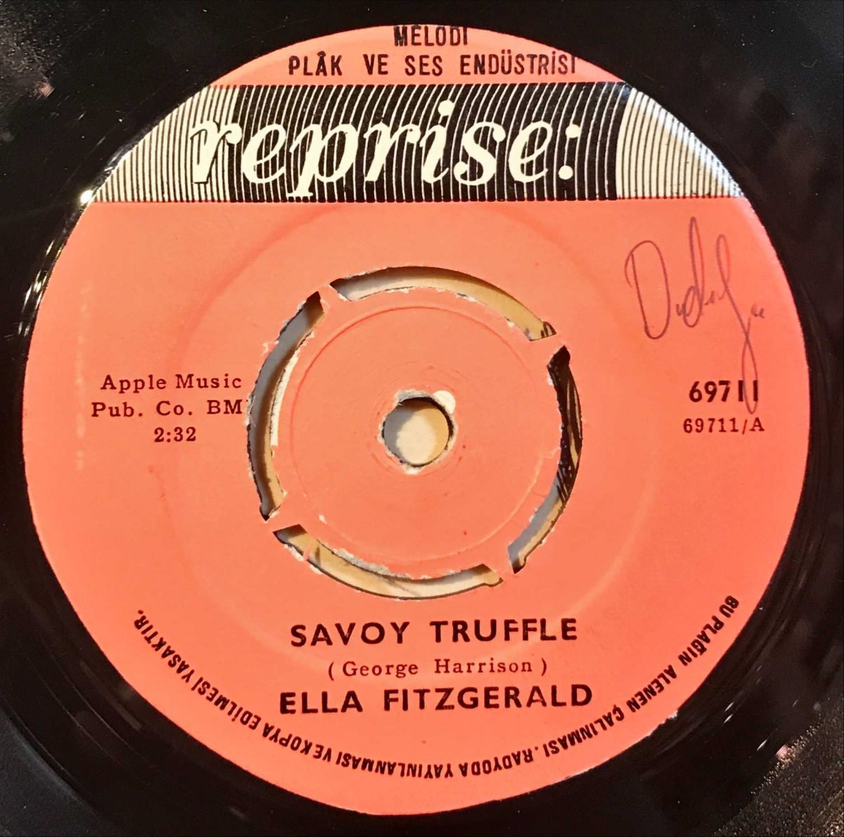 Ella Fitzgerald – Savoy Truffle / Knock On Wood 45lik Plak (Betül Atlı Çizim Kapak) - Görsel 3
