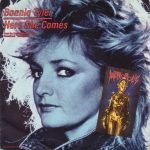 Bonnie Tyler – Here She Comes 45lik Plak