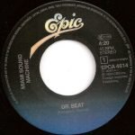 Miami Sound Machine – Dr. BeatMiami Sound Machine – Dr. Beat 45lik Plak - Görsel 2