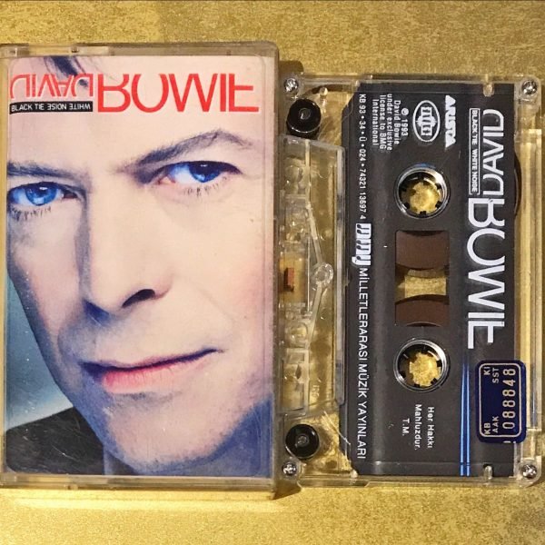 David Bowie – Black Tie White Noise Kaset