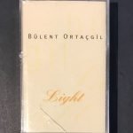 Bülent Ortaçgil – Light Kaset Ambalajında