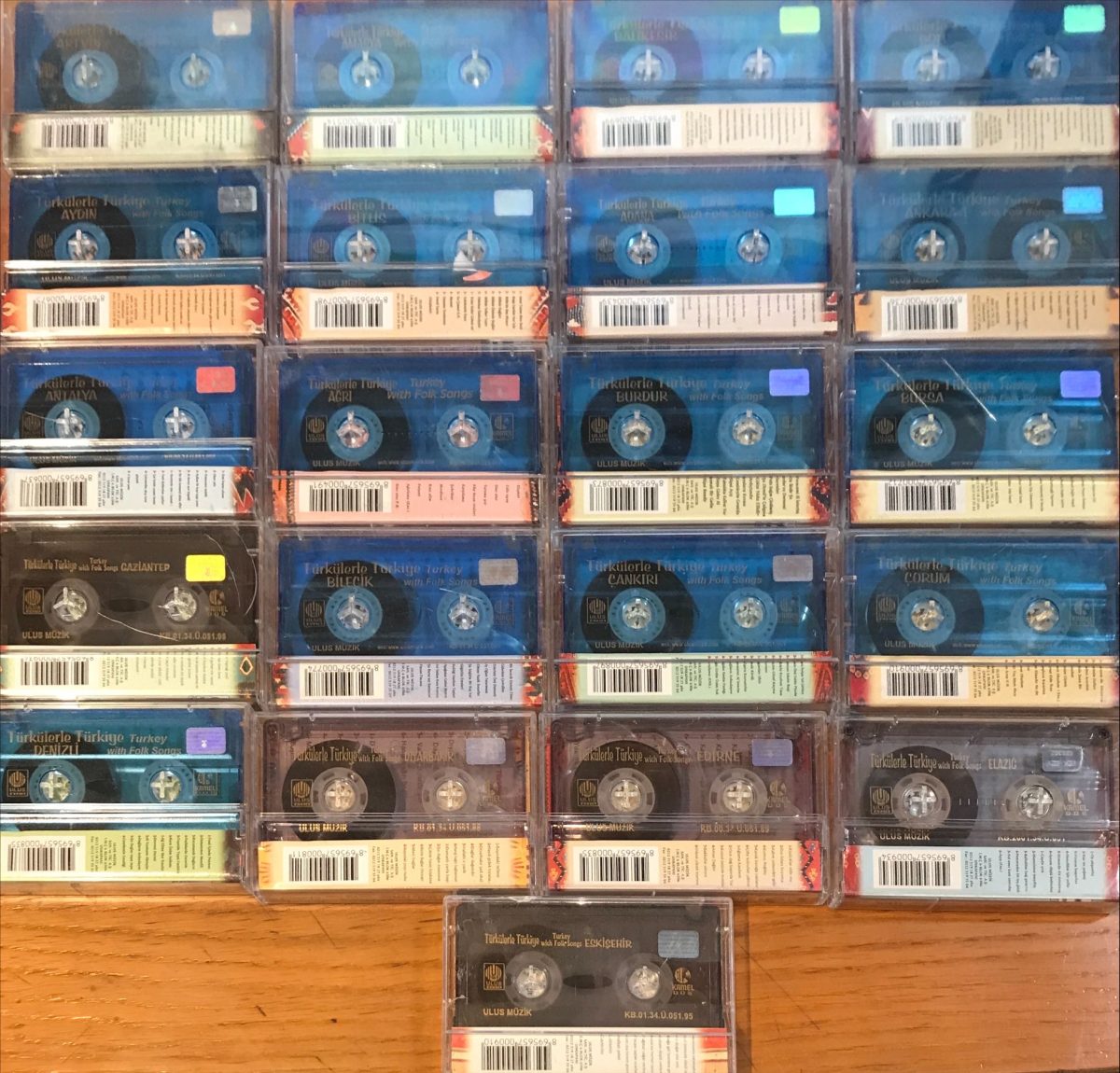 Türkülerle Türkiye 25 Adet Kaset Seti - Görsel 2