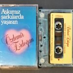 Özdemir Erdoğan – Aşkımız Şarkılarda Yaşasın Kaset
