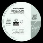 Neneh Cherry – Kisses On The Wind 12'' Maxi Single Plak - Görsel 2