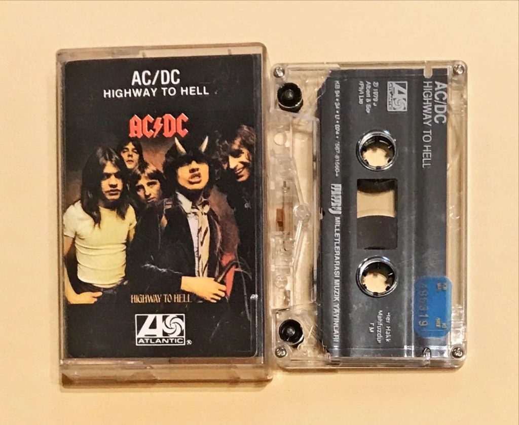 AC/DC – Highway To Hell Kaset – Deform Müzik