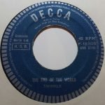 Twinkle – The End Of The World 45lik Plak
