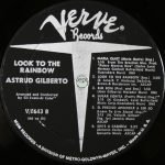 Astrud Gilberto – Look To The Rainbow LP Plak - Görsel 4