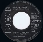 Daryl Hall / John Oates – Out Of Touch 45lik Plak - Görsel 3