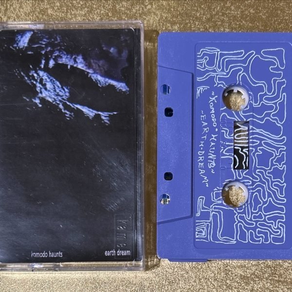 Komodo Haunts – Earth Dream Kaset (Drone)