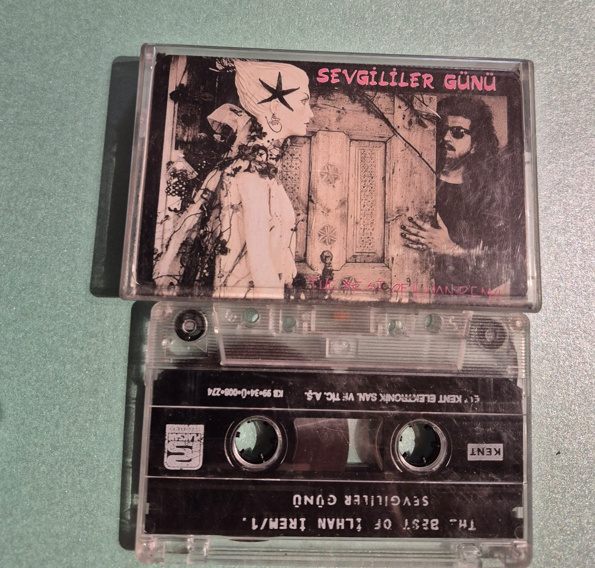 d0d96f05-91e8-4141-86bb-8561debb7f9d İlhan İrem – Sevgililer Günü (The Best Of İlhan İrem) Kaset - Görsel 1