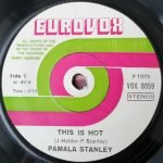 Pamala Stanley – This Is Hot 45lik Plak - Görsel 2