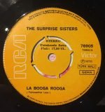 The Surprise Sisters – La Booga Rooga 45lik Plak - Görsel 3