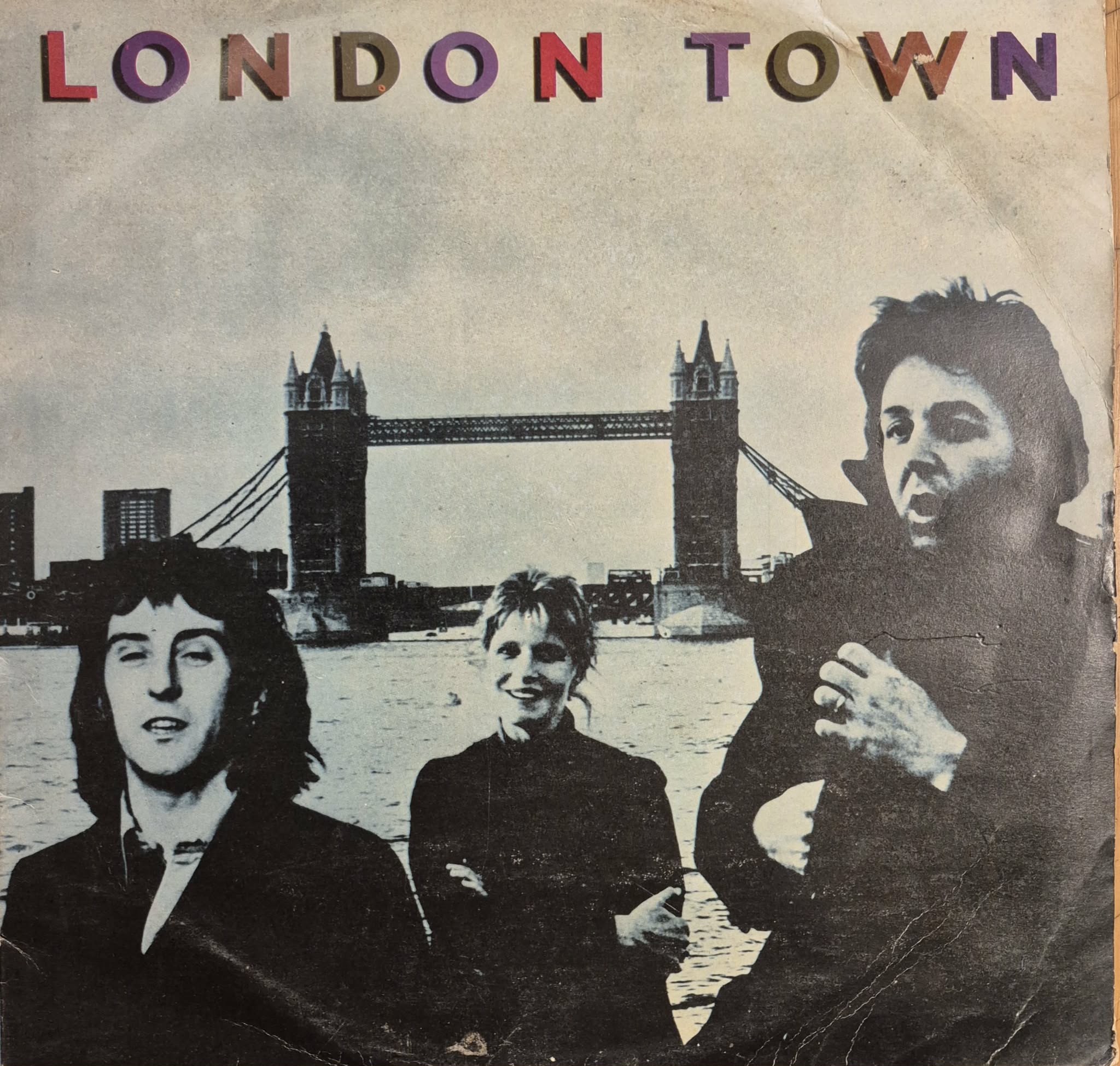 e5d0ba98-33de-4363-bf41-cd0ec5de777d Wings – London Town LP Plak - Görsel 1