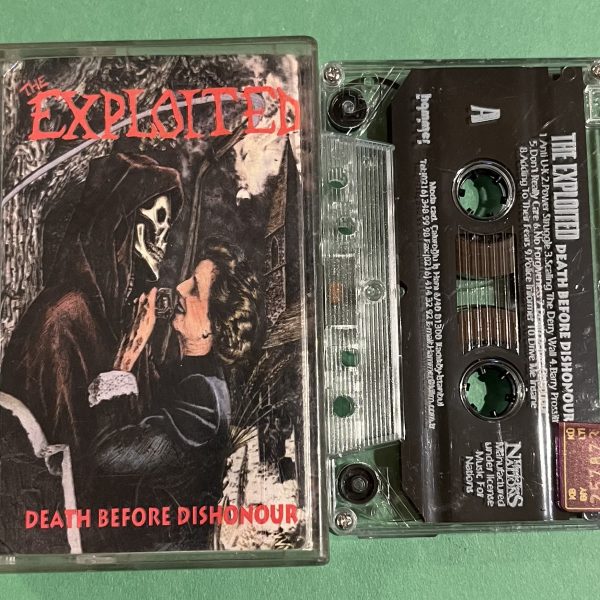 The Exploited – Death Before Dishonour Kaset