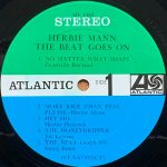Herbie Mann – The Beat Goes On LP Plak - Görsel 3