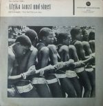 Afrika Tanzt Und Singt (Vom Tam-Tam Zum Jazz) LP Plak